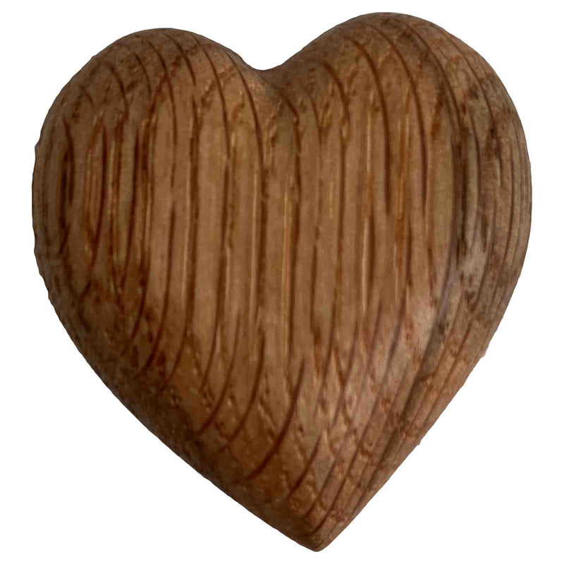 Handschmeichler Herz in verschiedenen Holzarten