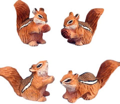 Handgeschnitzte Eichhörnchen im 4er Set aus Holz ca. 9x4 cm bemalt