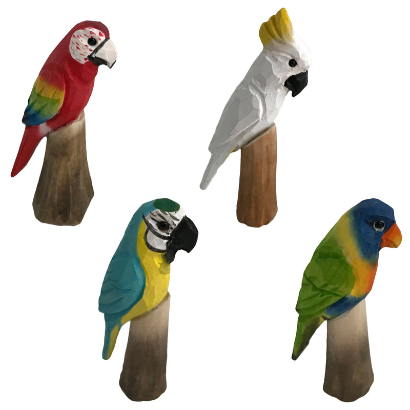 Handgeschnitzte Papageien aus Holz, 8 cm bemalt