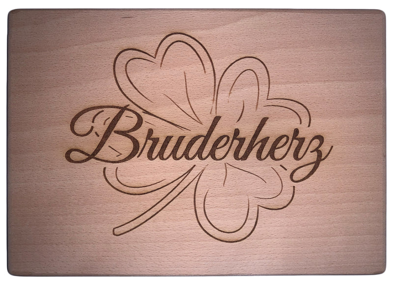 Schneidbrett mit Gravur "Bruderherz" aus Buchenholz, 22x15,5x1 cm